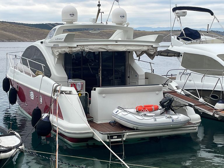 Azimut 43S